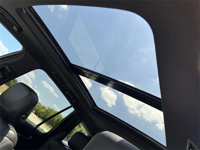 Photo of 2023 Argent Silver Metallic Cadillac XT6