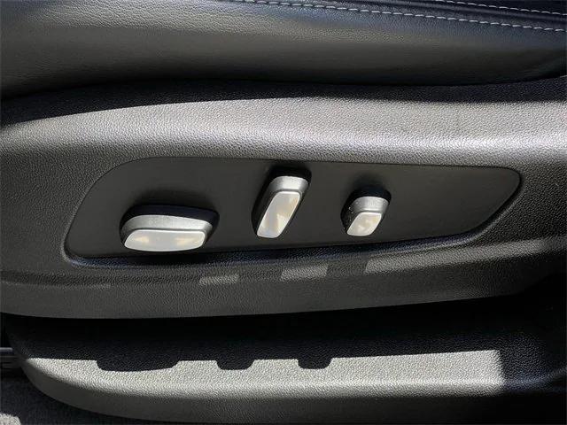 Photo of 2023 Argent Silver Metallic Cadillac XT6