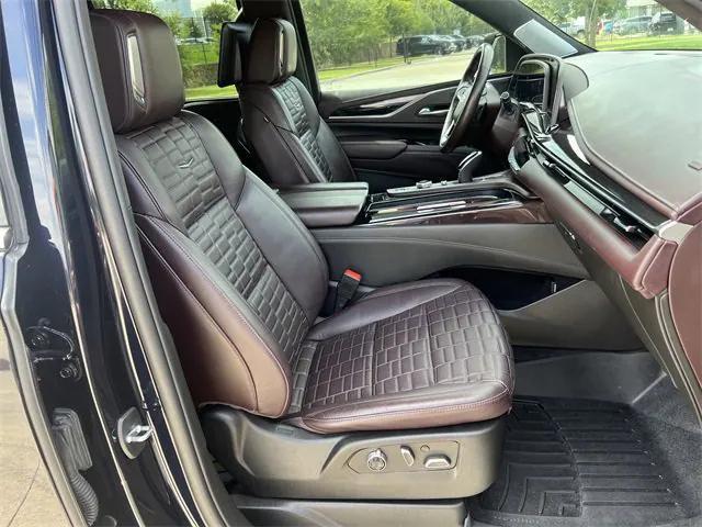 Photo of 2022 Dark Moon Blue Metallic Cadillac Escalade