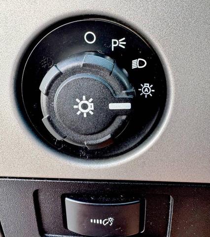 Photo of 2012 White Ford F-150