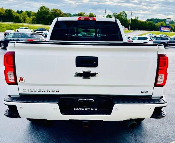 Photo of 2018 White Chevrolet Silverado 1500
