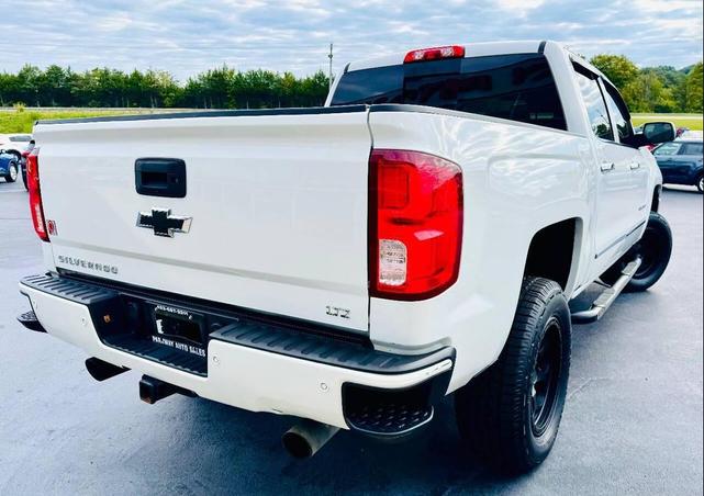 Photo of 2018 White Chevrolet Silverado 1500