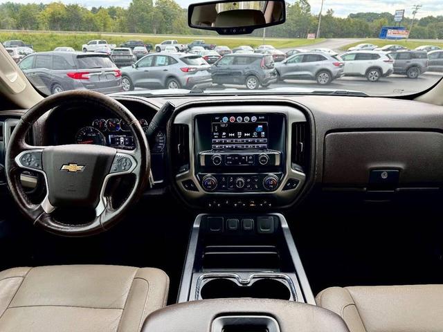 Photo of 2018 White Chevrolet Silverado 1500