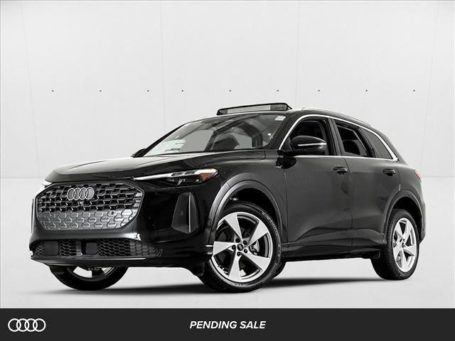 Photo of 2025 Mythos Black Metallic Audi Q5