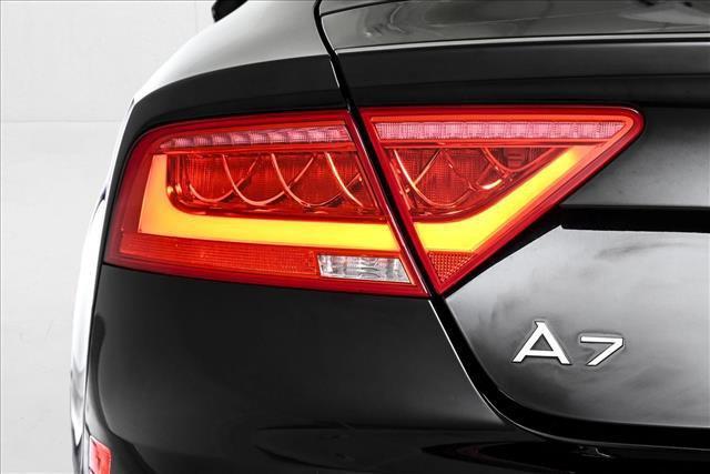 Photo of 2013 Brilliant Black Audi A7