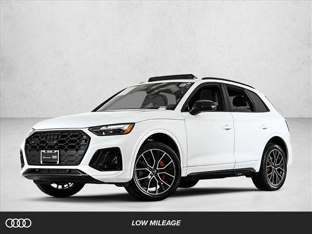 Photo of 2025 Glacier White Metallic Audi SQ5