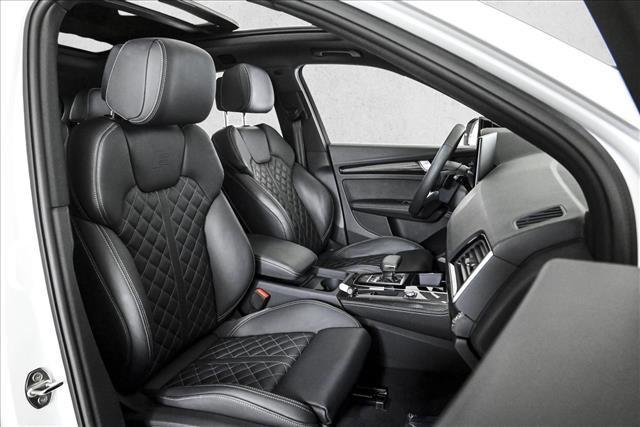 Photo of 2025 Glacier White Metallic Audi SQ5