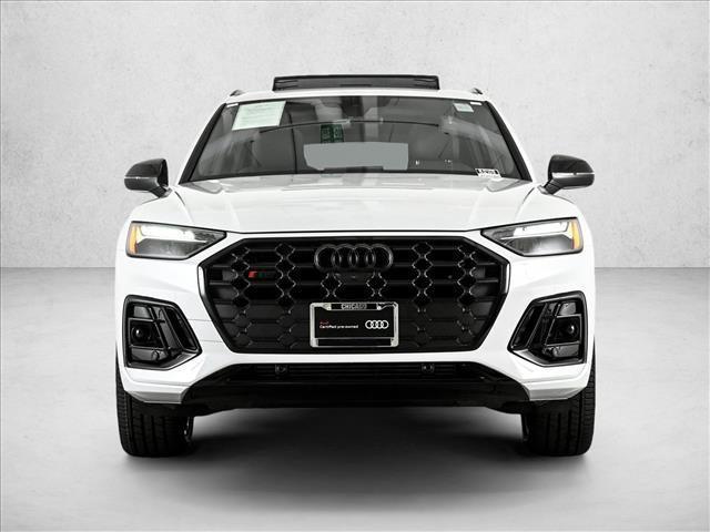 Photo of 2025 Glacier White Metallic Audi SQ5