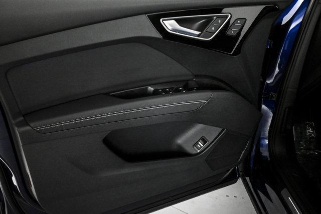 Photo of 2025 Navarra Blue Metallic Audi Q4 e-tron