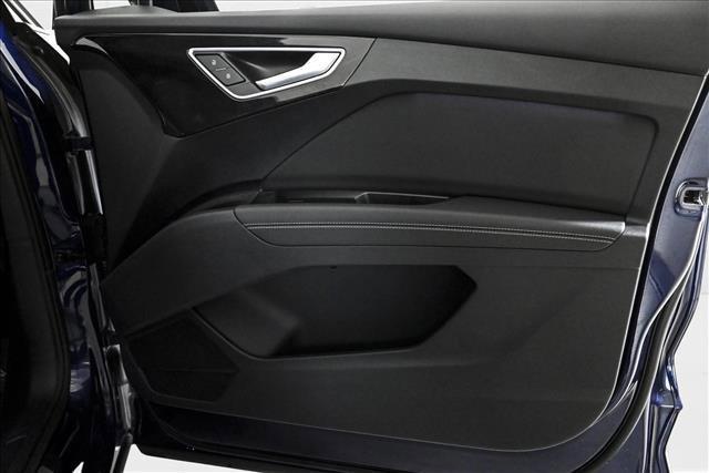 Photo of 2025 Navarra Blue Metallic Audi Q4 e-tron