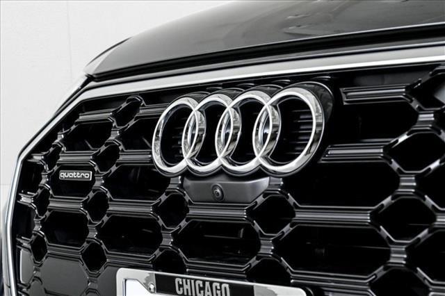 Photo of 2025 Daytona Gray Pearl Effect Audi Q5