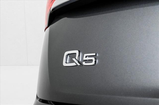 Photo of 2025 Daytona Gray Pearl Effect Audi Q5