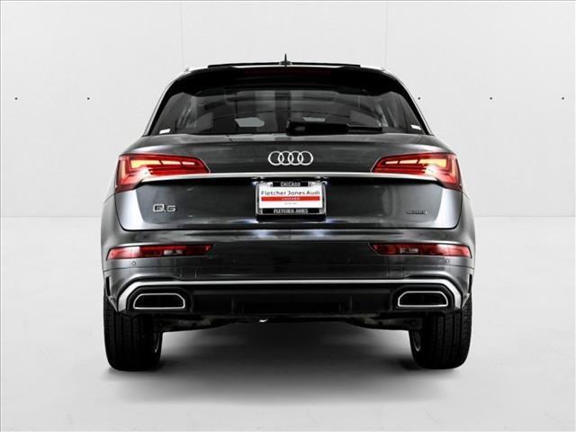Photo of 2025 Daytona Gray Pearl Effect Audi Q5