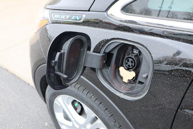 Photo of 2020 Mosaic Black Metallic Chevrolet Bolt EV