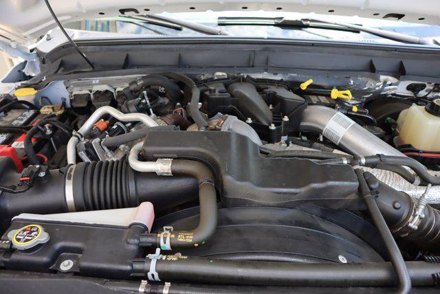 Photo of 2016 White Ford F-350
