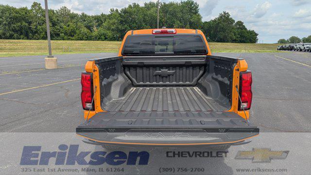 Photo of 2025 Sunrise Orange Chevrolet Colorado