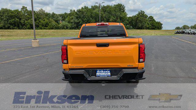 Photo of 2025 Sunrise Orange Chevrolet Colorado