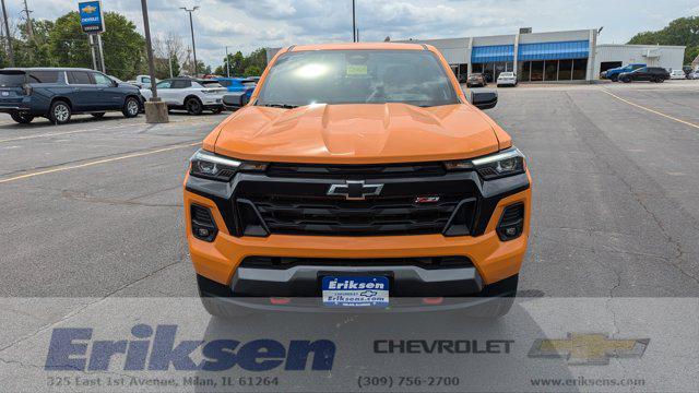 Photo of 2025 Sunrise Orange Chevrolet Colorado