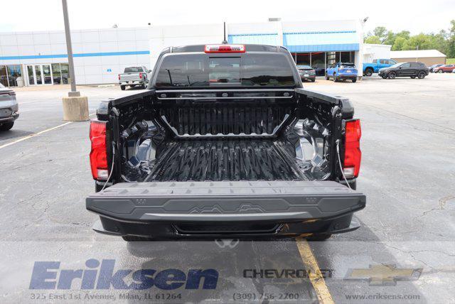 Photo of 2025 Black Chevrolet Colorado