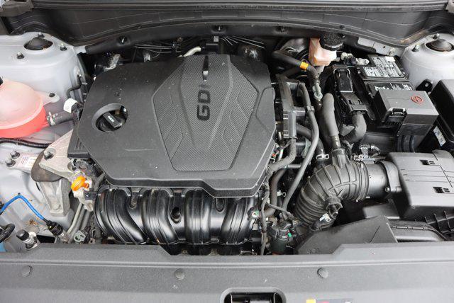 Photo of 2023 Wolf Gray Kia Sportage