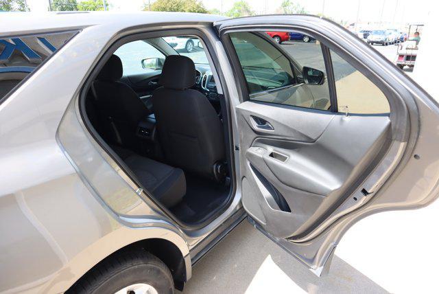 Photo of 2019 Pepperdust Metallic Chevrolet Equinox
