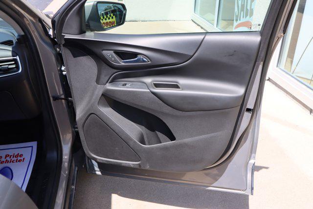 Photo of 2019 Pepperdust Metallic Chevrolet Equinox