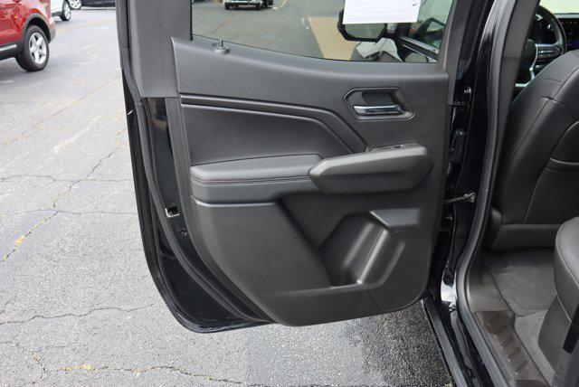 Photo of 2023 Black Chevrolet Colorado