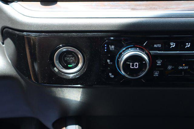 Photo of 2022 Summit White GMC Sierra 1500
