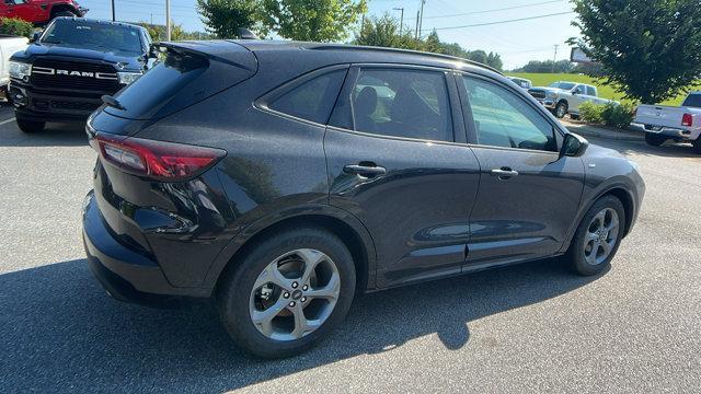 Photo of 2024 Black Ford Escape