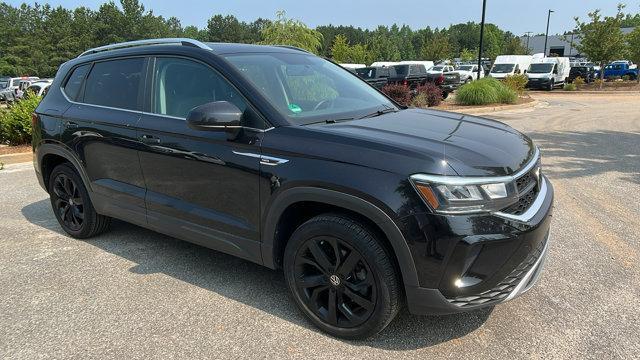 Photo of 2022 Deep Black Pearl Effect Volkswagen Taos