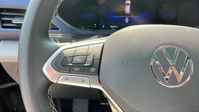 Photo of 2022 Deep Black Pearl Effect Volkswagen Taos