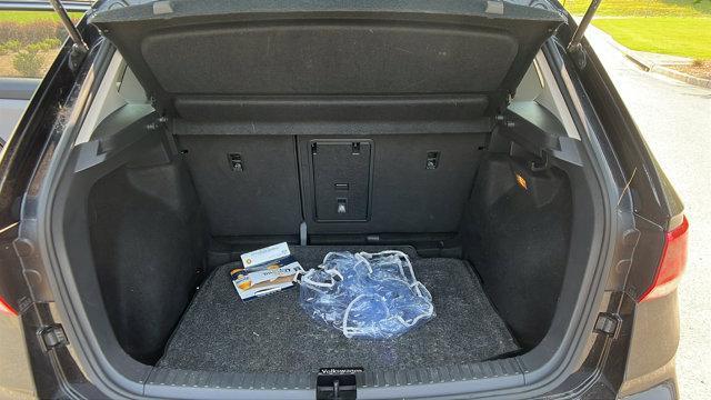 Photo of 2022 Deep Black Pearl Effect Volkswagen Taos