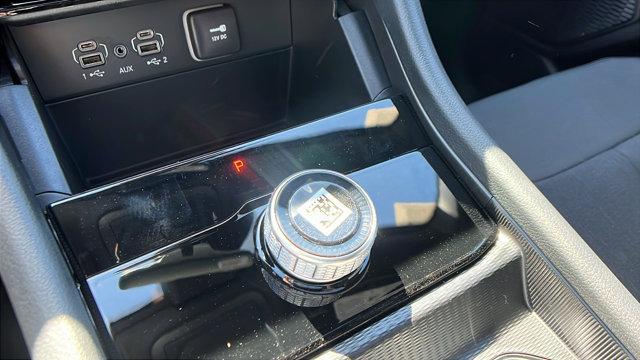 Photo of 2025 Metallic Jeep Grand Cherokee L