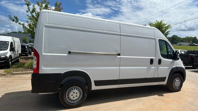 Photo of 2025 Bright White Clearcoat RAM ProMaster 2500
