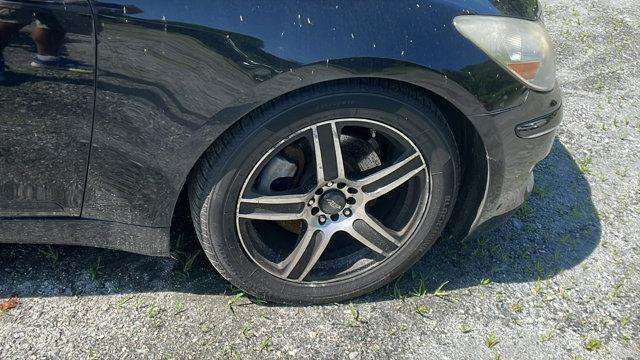 Photo of 2011 Black Noir Pearl Hyundai Genesis