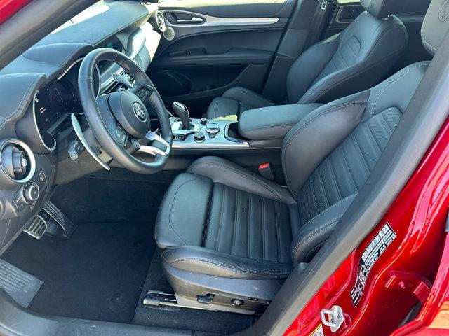 Photo of 2024 Rosso Alfa Romeo Stelvio