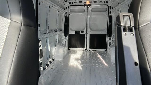 Photo of 2025 Bright White Clearcoat RAM ProMaster 2500