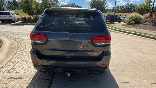 Photo of 2020 Granite Crystal Clearcoat Metallic Jeep Grand Cherokee