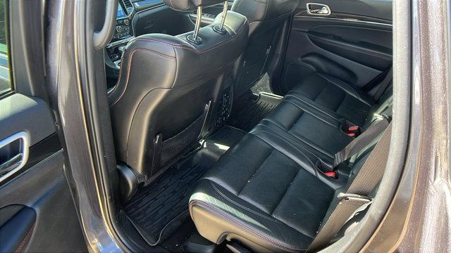 Photo of 2020 Granite Crystal Clearcoat Metallic Jeep Grand Cherokee