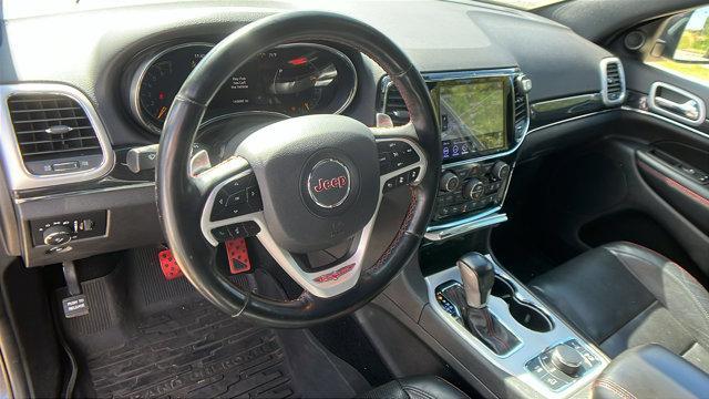 Photo of 2020 Granite Crystal Clearcoat Metallic Jeep Grand Cherokee
