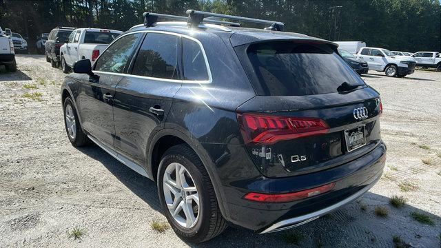 Photo of 2019 Moonlight Blue Metallic Audi Q5