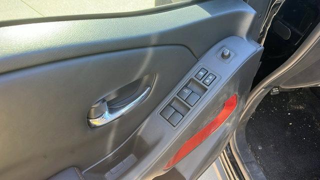 Photo of 2023 Black Nissan Frontier