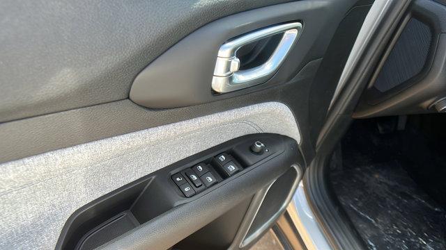 Photo of 2025 Silver Zynith Jeep Compass