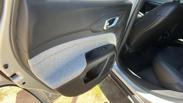 Photo of 2025 Silver Zynith Jeep Compass