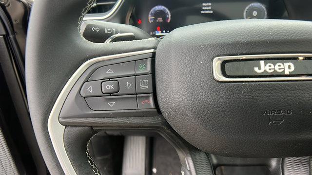Photo of 2024 Diamond Black Jeep Grand Cherokee