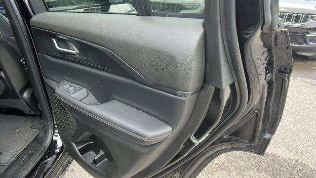 Photo of 2024 Diamond Black Jeep Grand Cherokee