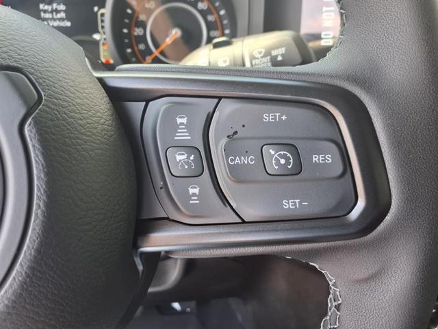 Photo of 2025 Granite Crystal Metallic Clearcoat Jeep Wrangler