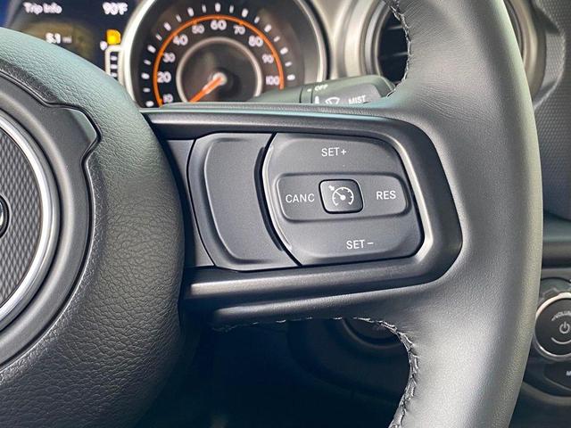 Photo of 2022 Black Clearcoat Jeep Gladiator