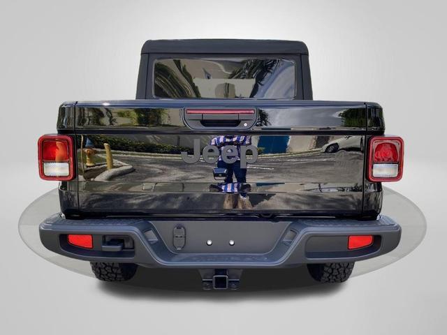 Photo of 2022 Black Clearcoat Jeep Gladiator