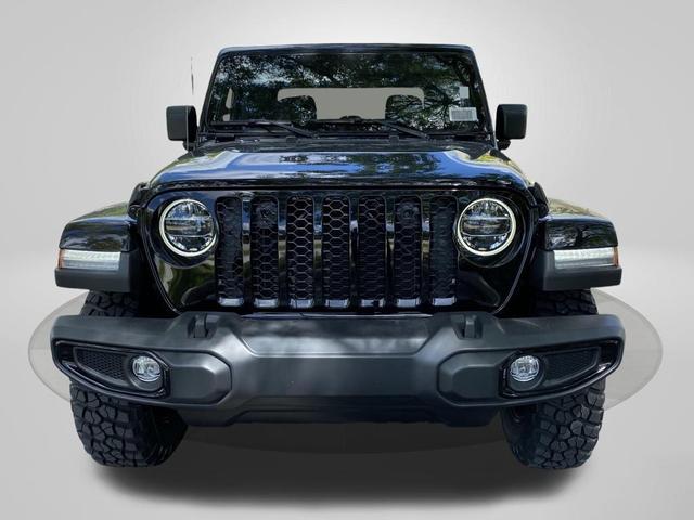 Photo of 2022 Black Clearcoat Jeep Gladiator
